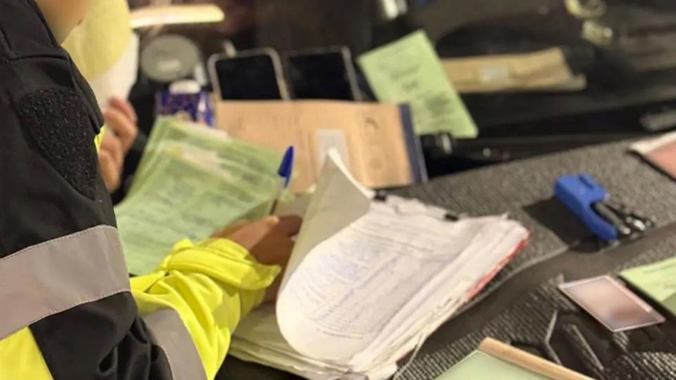 Αθήνα: Χειροπέδες σε 8 οδηγούς, πάνω από 11.000 αλκοτέστ σε 5 ημέρες